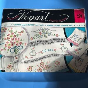Vintage Vogart Transfer Pattern. 270. Hearts and Flowers